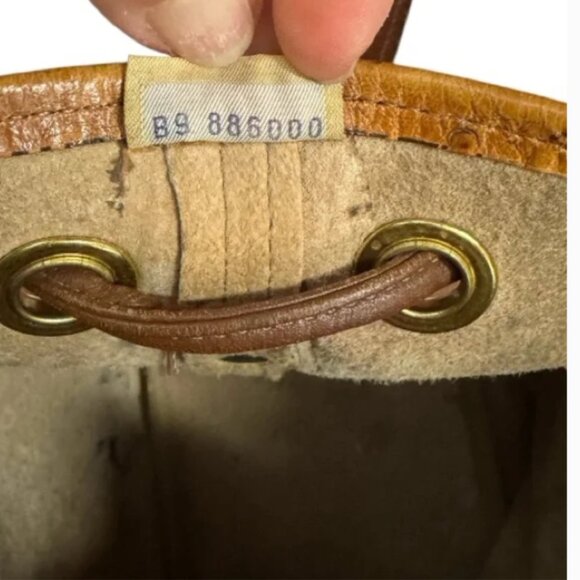 Just in Posh C ☀️ | Dooney & Bourke Ostrich Vintage Kendall Crossbody - Picture 8 of 9